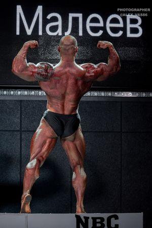 CLASSIC PHYSIQUE